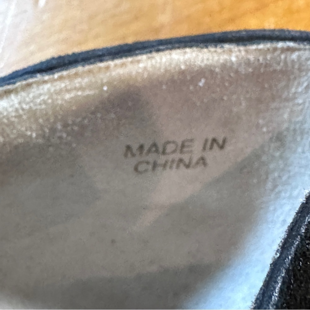 Boden Black Leather Heels - Picture 9 of 10